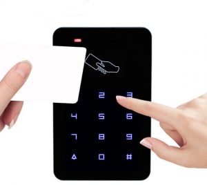 اکسس کنترل کارتی و لمسی